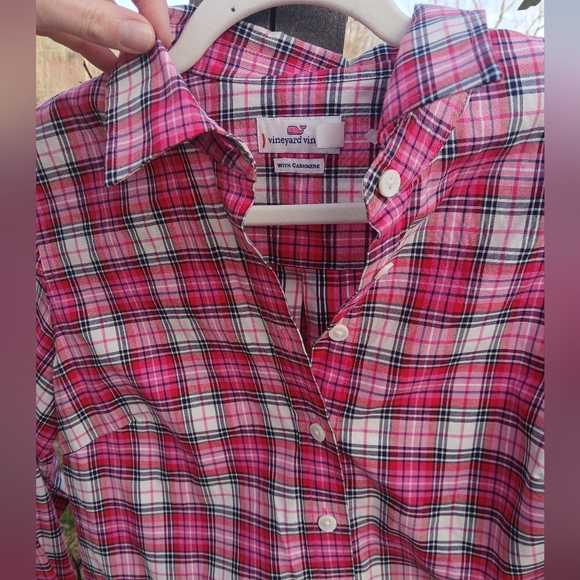 Vineyard Vines Pink Plaid cashmere blend Women's Shirt Like New - Picture 7 of 8